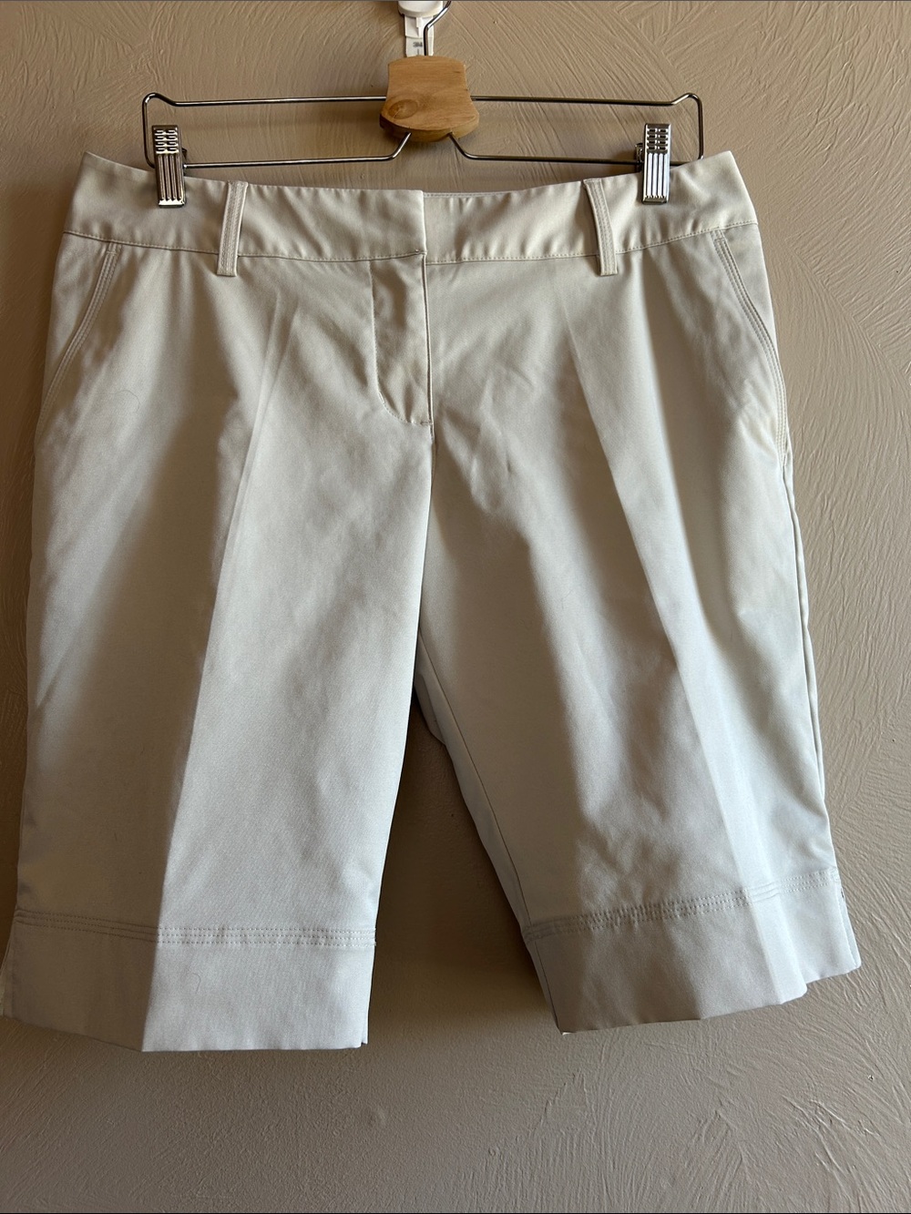 Adidas Clima Lite Classic Tailored Women's Cream Bermuda Shorts. Size 10.